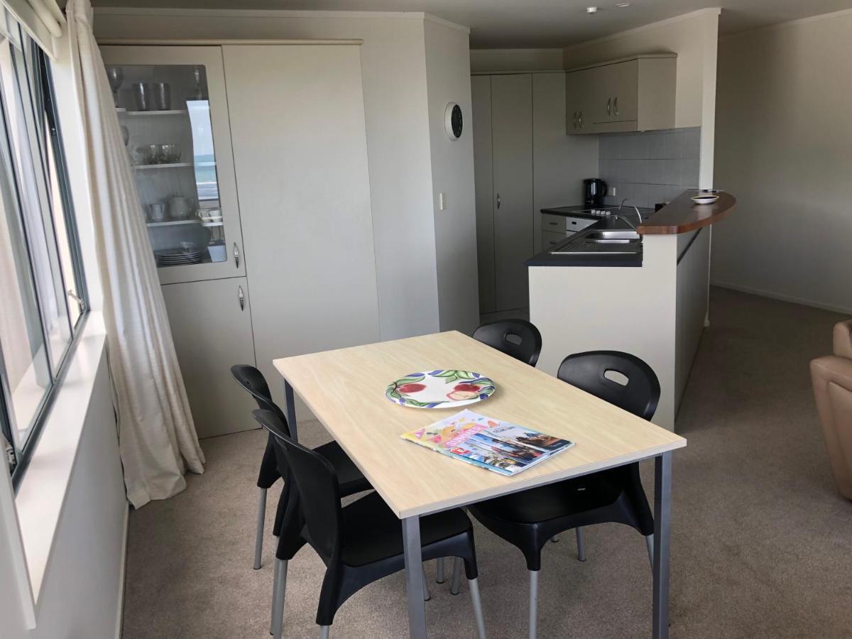 Beachpoint Apartments Ohope Екстер'єр фото